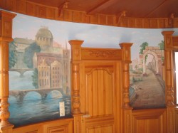 Фреска вокруг двери в Казани